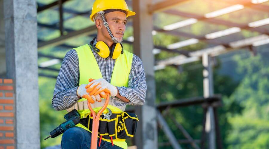 Professional gutter cleaning in Willard, UT